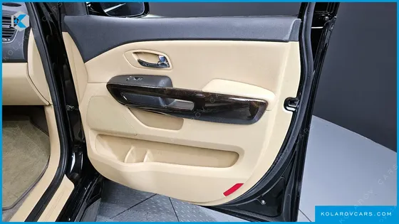 KIA CARNIVAL 9-SEATER PRSTIGE