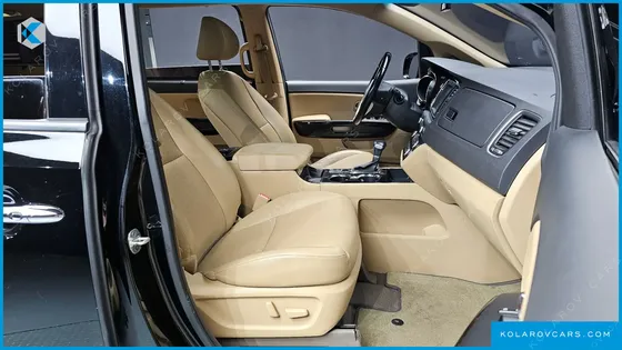 KIA CARNIVAL 9-SEATER PRSTIGE