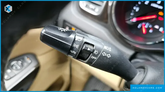 KIA CARNIVAL 9-SEATER PRSTIGE