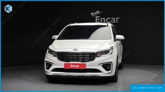 KIA CARNIVAL 9-SEATER LUXURY