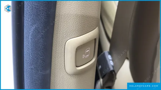 KIA CARNIVAL 9-SEATER NOBLESSE SPECIAL