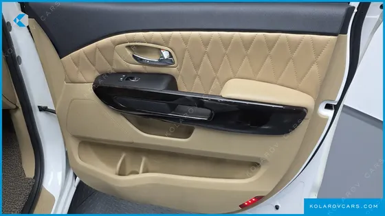 KIA CARNIVAL 9-SEATER NOBLESSE SPECIAL