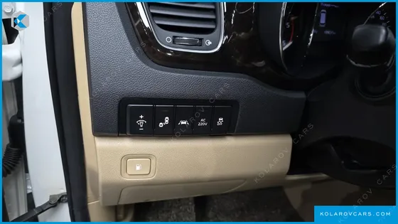 KIA CARNIVAL 9-SEATER NOBLESSE SPECIAL