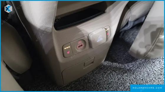 KIA CARNIVAL 9-SEATER NOBLESSE SPECIAL