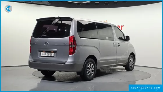 HYUNDAI STAREX 4WD 12-SEATER WAGON