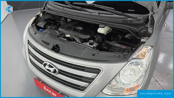 HYUNDAI STAREX 4WD 12-SEATER WAGON