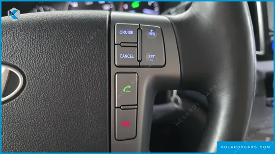 HYUNDAI STAREX 4WD 12-SEATER WAGON