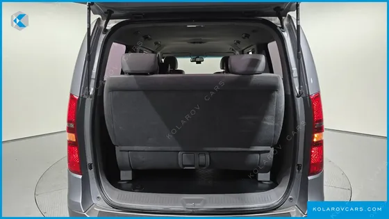 HYUNDAI STAREX 4WD 12-SEATER WAGON