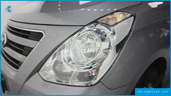 HYUNDAI STAREX 4WD 12-SEATER WAGON