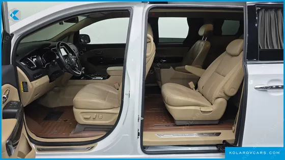 KIA CARNIVAL 9-SEATER HI-LIMOUSINE