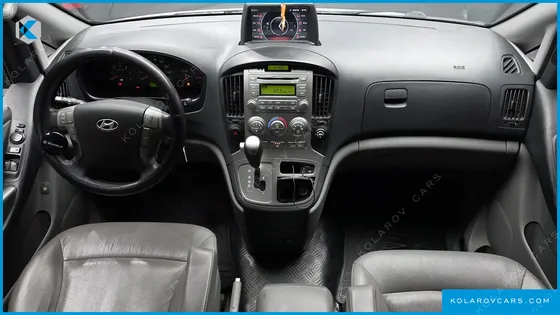 HYUNDAI STAREX 11-SEATER WAGON