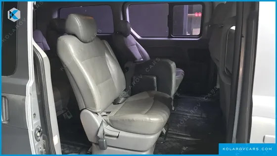 HYUNDAI STAREX 11-SEATER WAGON