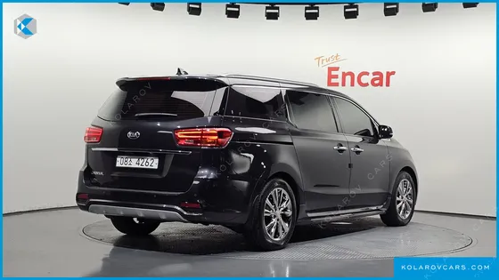KIA CARNIVAL 9-SEATER NOBLESSE SPECIAL