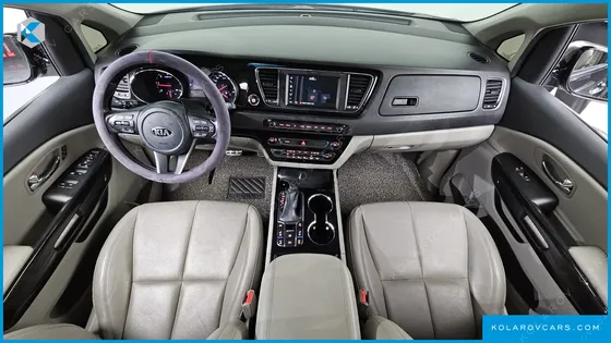 KIA CARNIVAL 9-SEATER NOBLESSE SPECIAL