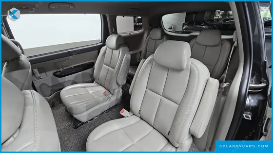 KIA CARNIVAL 9-SEATER NOBLESSE SPECIAL