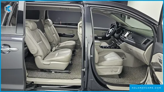 KIA CARNIVAL 9-SEATER NOBLESSE SPECIAL