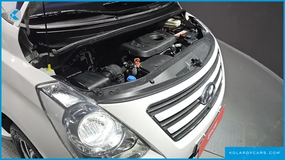HYUNDAI STAREX 4WD 11-SEATER WAGON