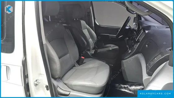 HYUNDAI STAREX 4WD 11-SEATER WAGON