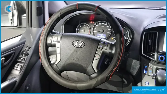 HYUNDAI STAREX 4WD 11-SEATER WAGON