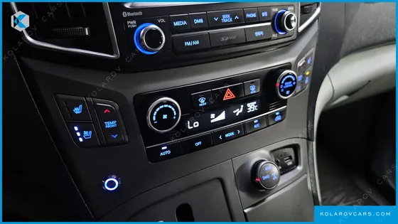HYUNDAI STAREX 4WD 11-SEATER WAGON