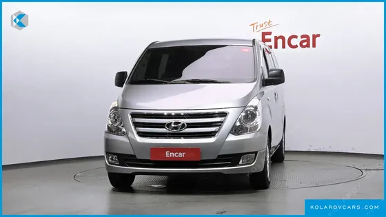 HYUNDAI STAREX 5-SEATER VAN