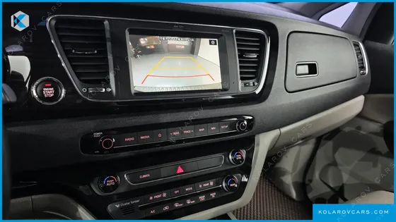 KIA CARNIVAL 9-SEATER PRSTIGE