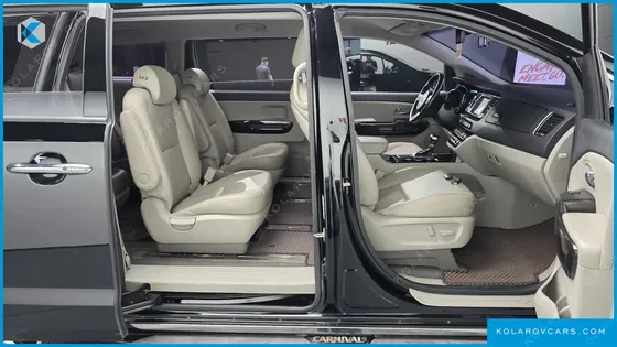 KIA CARNIVAL 9-SEATER PRSTIGE