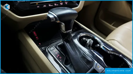KIA CARNIVAL 9-SEATER NOBLESSE SPECIAL