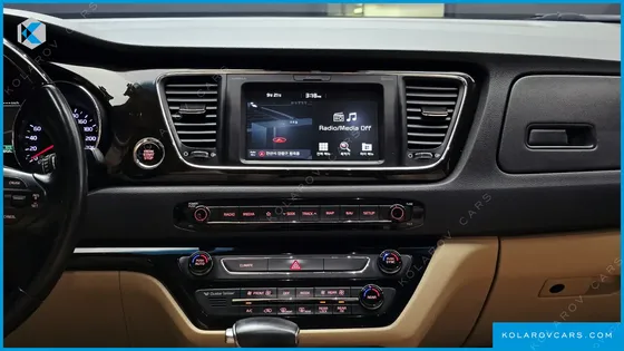 KIA CARNIVAL 9-SEATER NOBLESSE SPECIAL