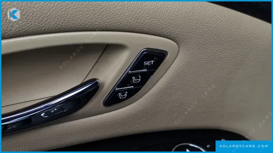 KIA CARNIVAL 9-SEATER NOBLESSE SPECIAL