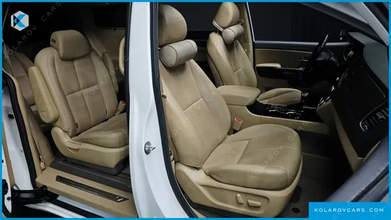 KIA CARNIVAL 9-SEATER NOBLESSE SPECIAL