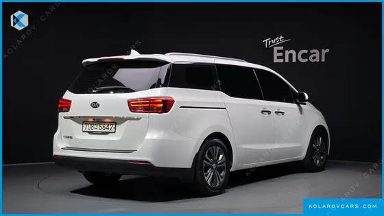 KIA CARNIVAL 11-SEATER PRESTIGE