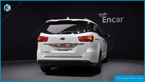 KIA CARNIVAL 11-SEATER PRESTIGE