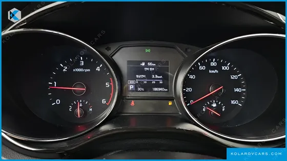 KIA CARNIVAL 11-SEATER PRESTIGE