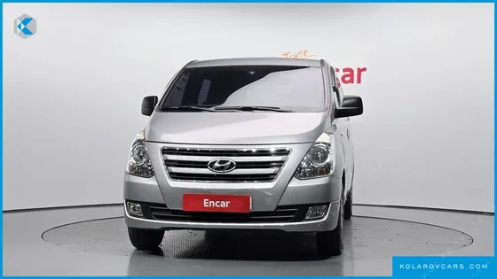 HYUNDAI STAREX 5-SEATER VAN