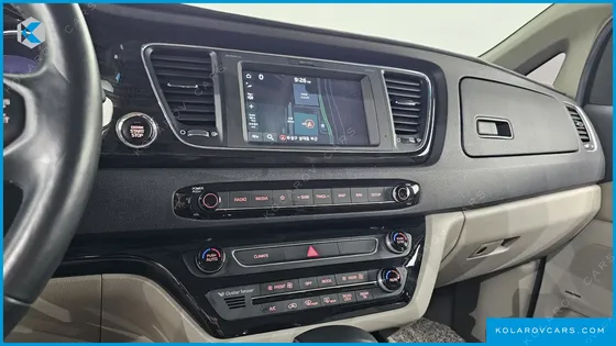 KIA CARNIVAL 9-SEATER NOBLESSE SPECIAL