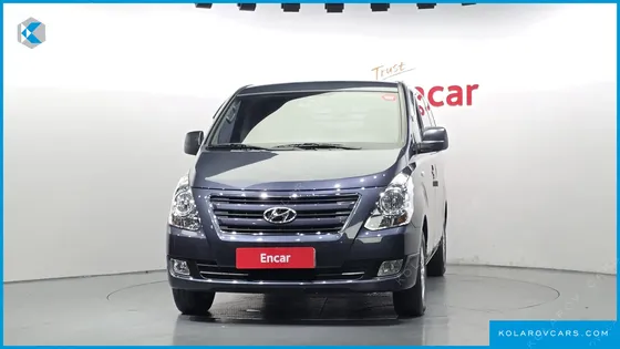 HYUNDAI STAREX 3-SEATER VAN