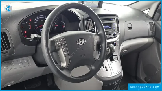 HYUNDAI STAREX 3-SEATER VAN