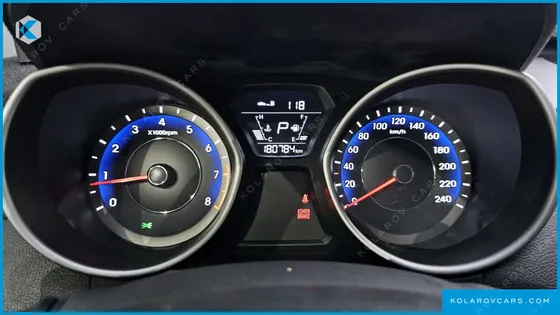 HYUNDAI ELANTRA (AVANTE) 1.6 GDI SMART