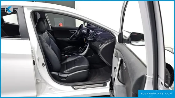 HYUNDAI ELANTRA (AVANTE) 1.6 GDI SMART