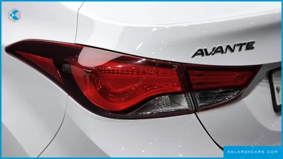 HYUNDAI ELANTRA (AVANTE) 1.6 GDI SMART