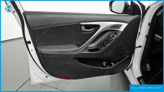 HYUNDAI ELANTRA (AVANTE) 1.6 GDI SMART