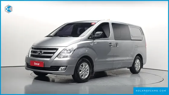 HYUNDAI STAREX 5-SEATER VAN