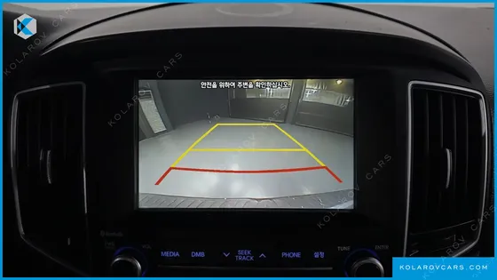 HYUNDAI STAREX 5-SEATER VAN