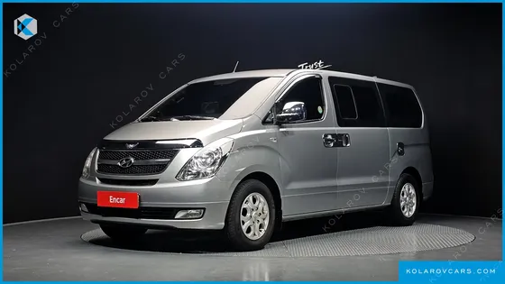 HYUNDAI STAREX 5-SEATER VAN