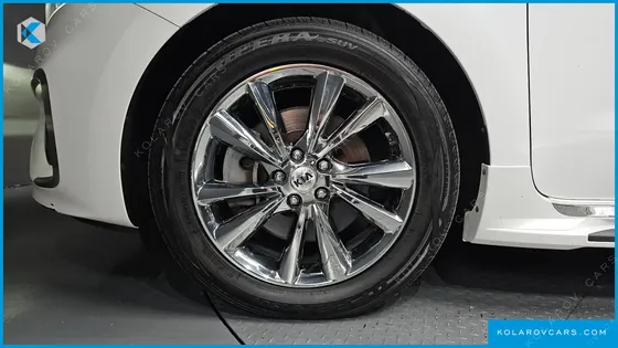 KIA CARNIVAL 9-SEATER NOBLESSE SPECIAL