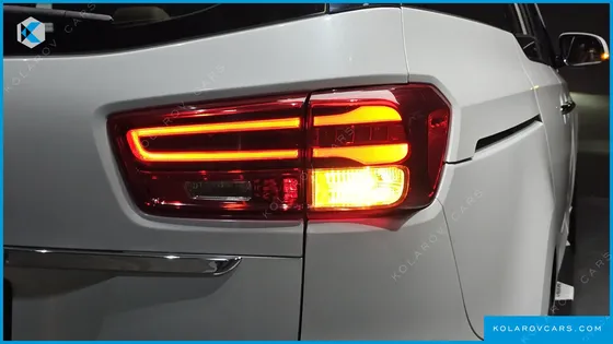 KIA CARNIVAL 9-SEATER NOBLESSE SPECIAL