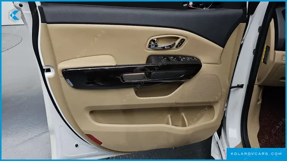 KIA CARNIVAL 9-SEATER NOBLESSE SPECIAL