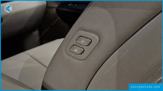 KIA CARNIVAL 9-SEATER NOBLESSE SPECIAL