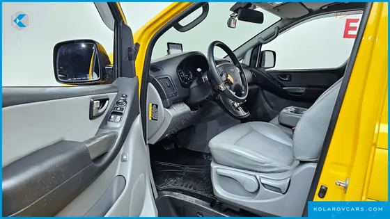 HYUNDAI STAREX 4WD 12-SEATER WAGON
